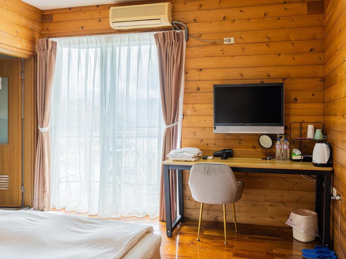 Bishui Shanju Lakeside B&B หยูฉี ภายนอก รูปภาพ
