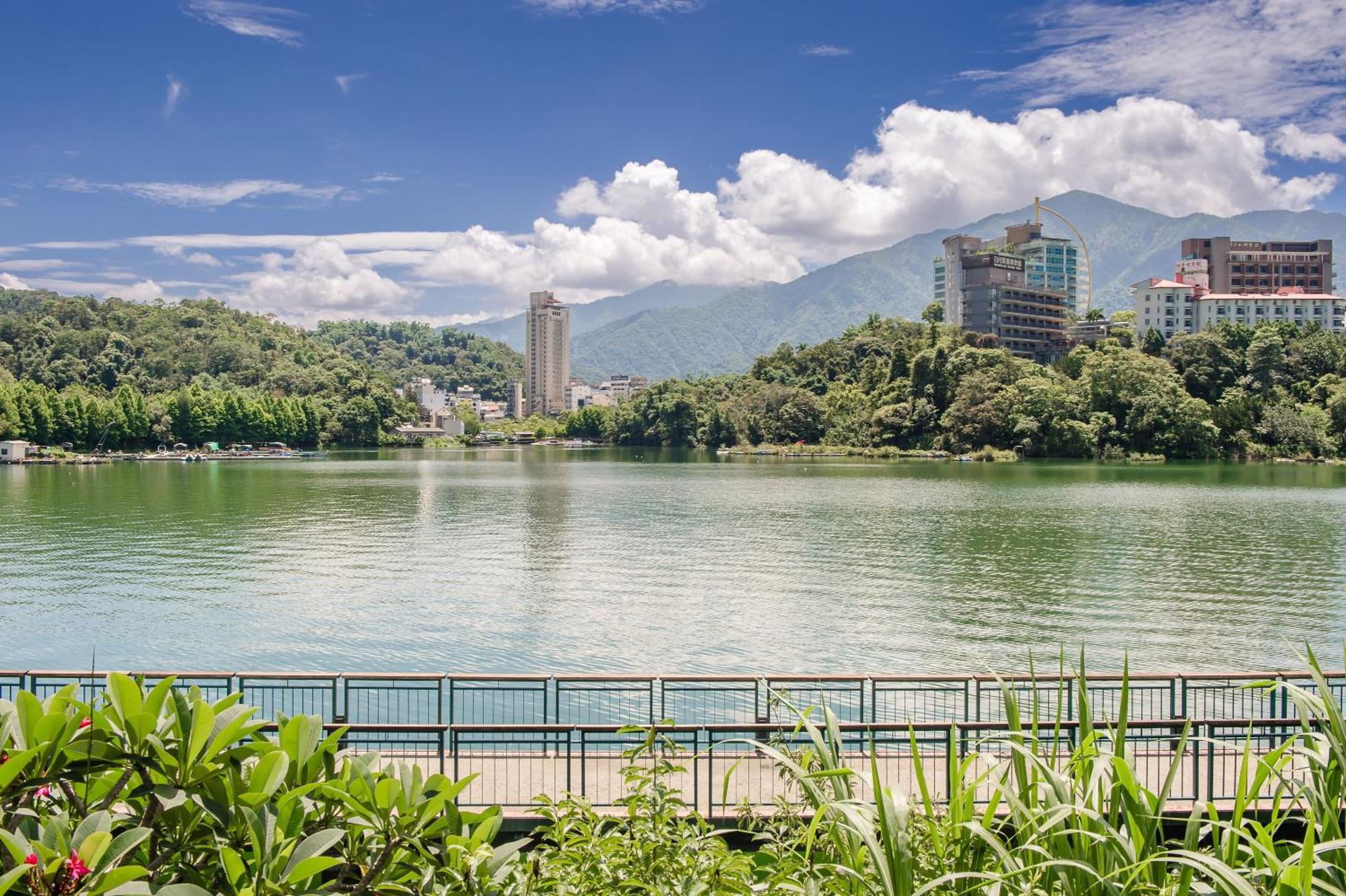 Bishui Shanju Lakeside B&B หยูฉี ภายนอก รูปภาพ