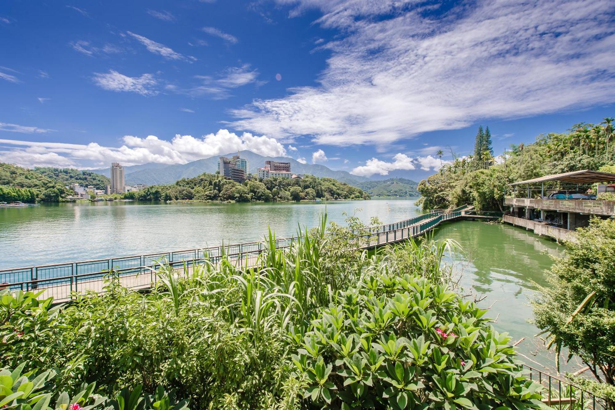 Bishui Shanju Lakeside B&B หยูฉี ภายนอก รูปภาพ