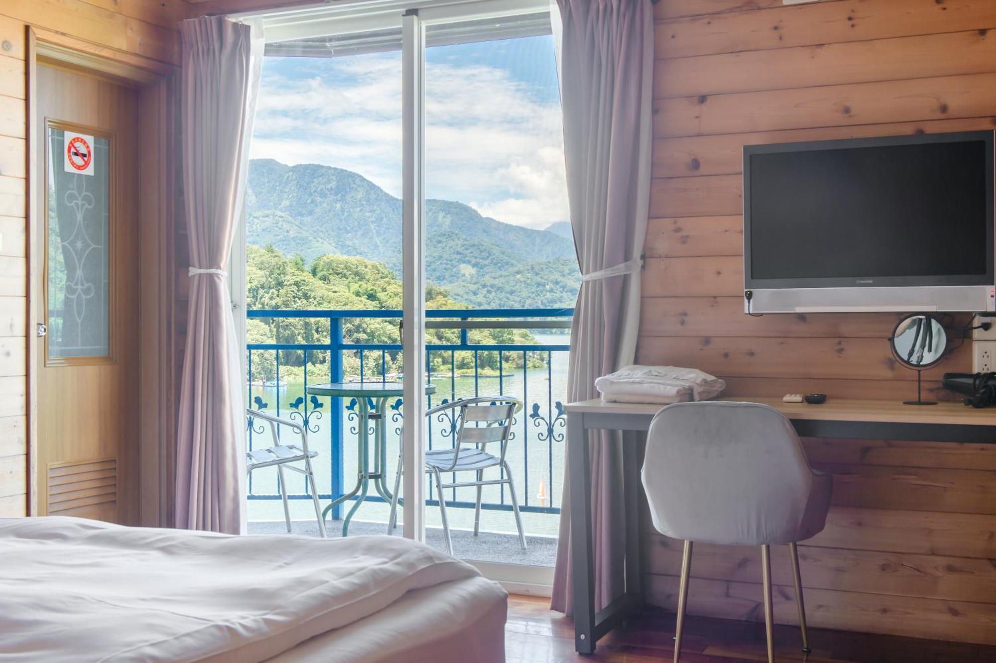 Bishui Shanju Lakeside B&B หยูฉี ภายนอก รูปภาพ